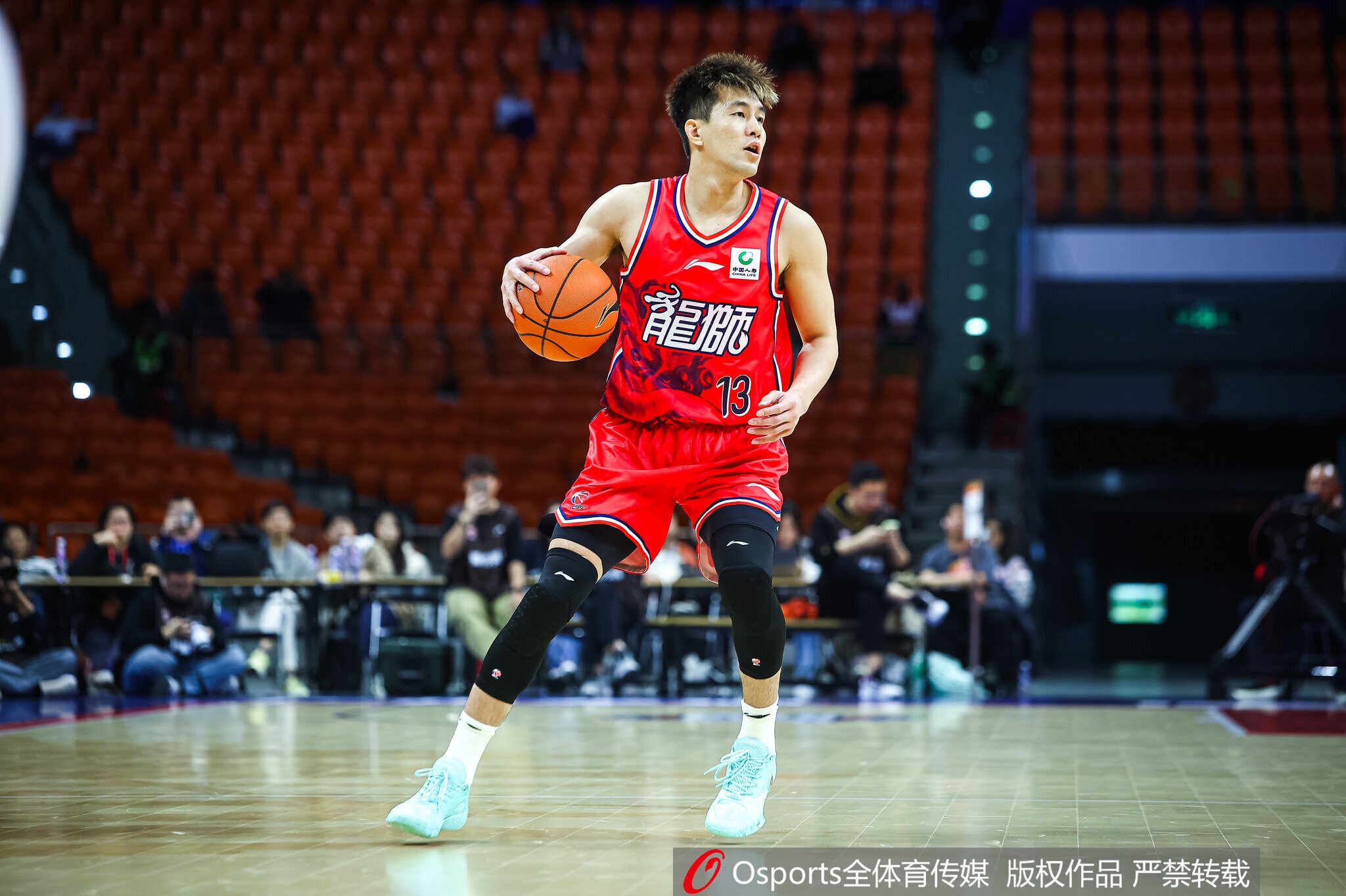 世界杯直播app官网下载-2年白打？郭艾伦遭诈骗金额近千万 他与广州签约2年&amp;年薪600万元