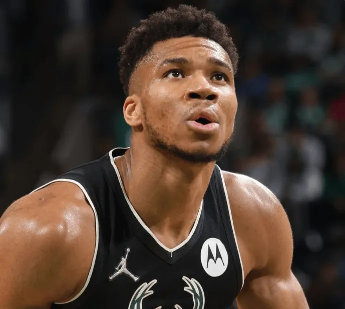 世界杯直播app官网下载-字母：这赛季我们打得太差了，是否会被交易由球队决定